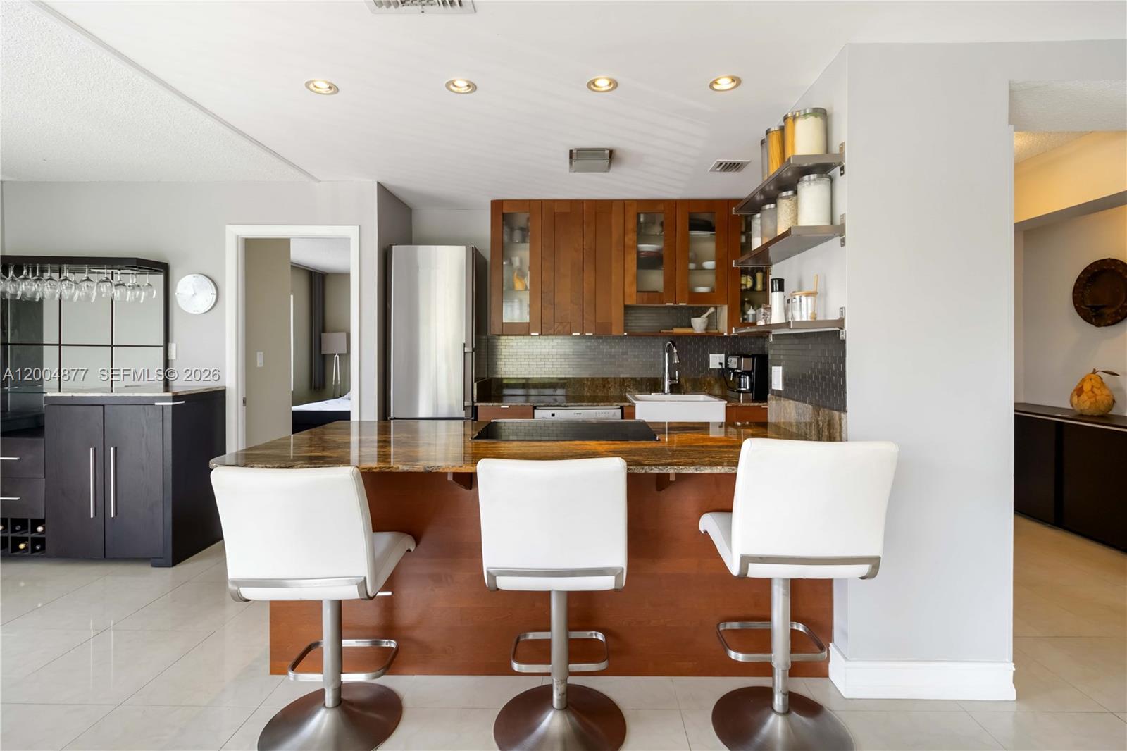 126 Golden Isles Dr #32A Hallandale Beach, FL 33009