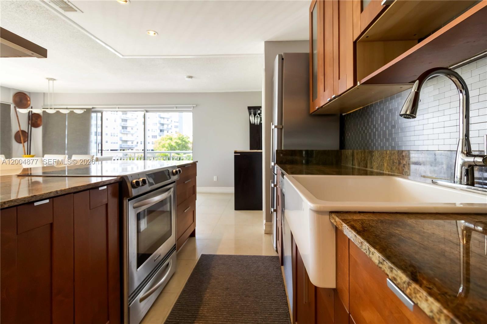 126 Golden Isles Dr #32A Hallandale Beach, FL 33009