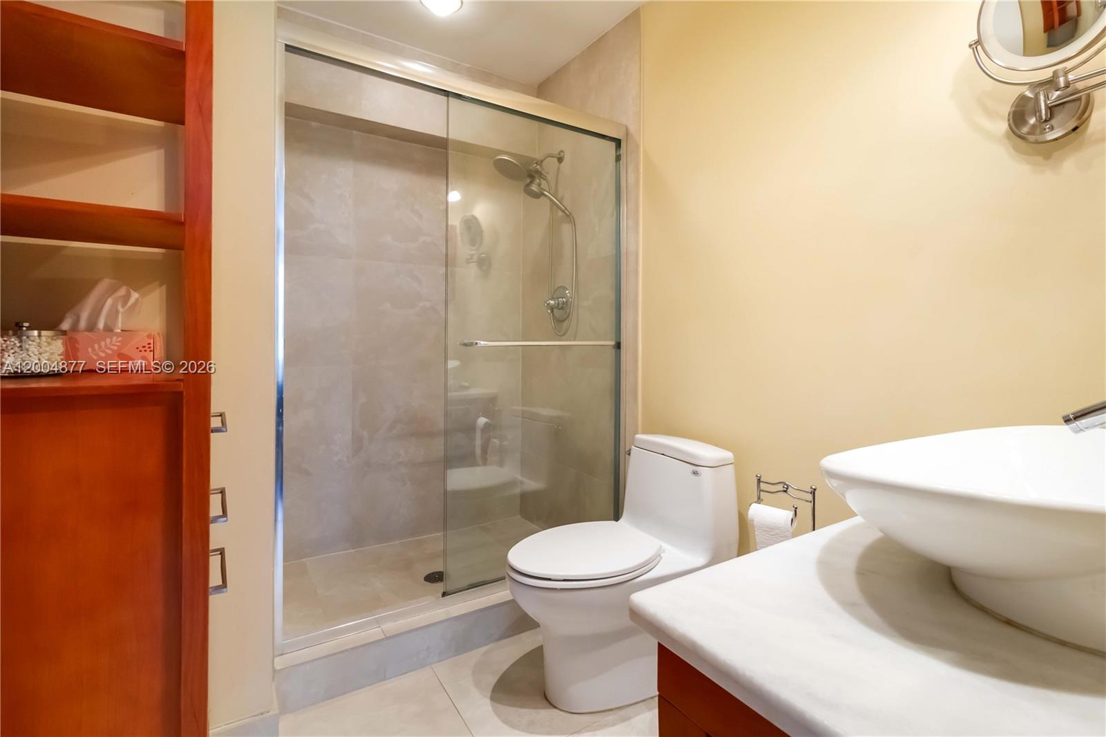 126 Golden Isles Dr #32A Hallandale Beach, FL 33009