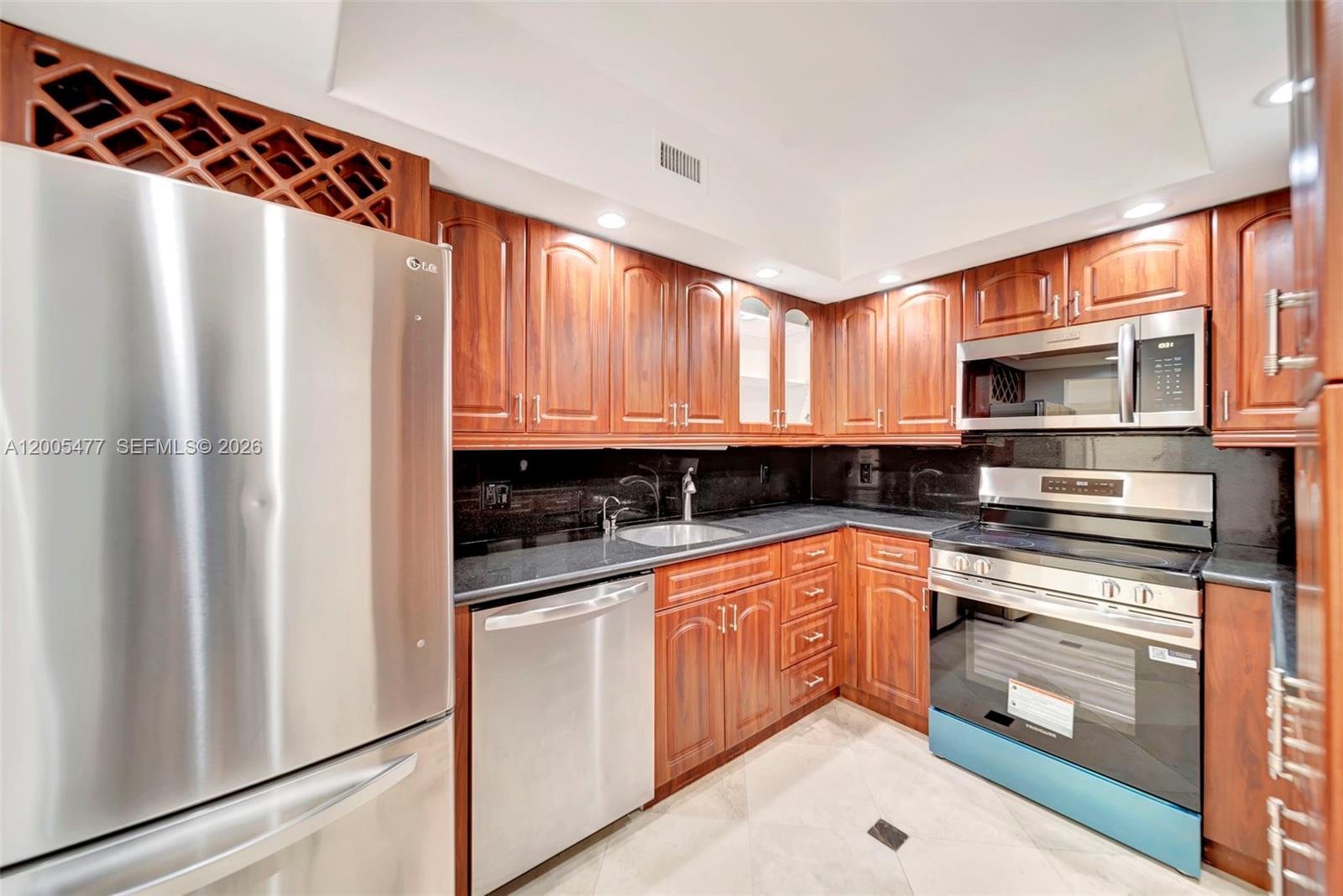 1985 S Ocean Dr #20A Hallandale Beach, FL 33009