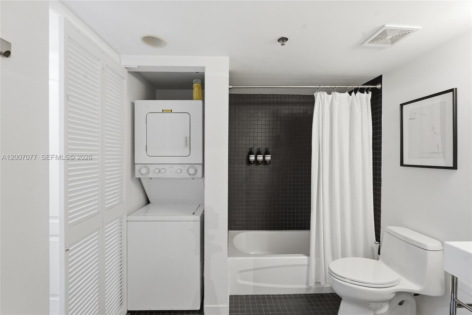 image The Club at Brickell Bay14