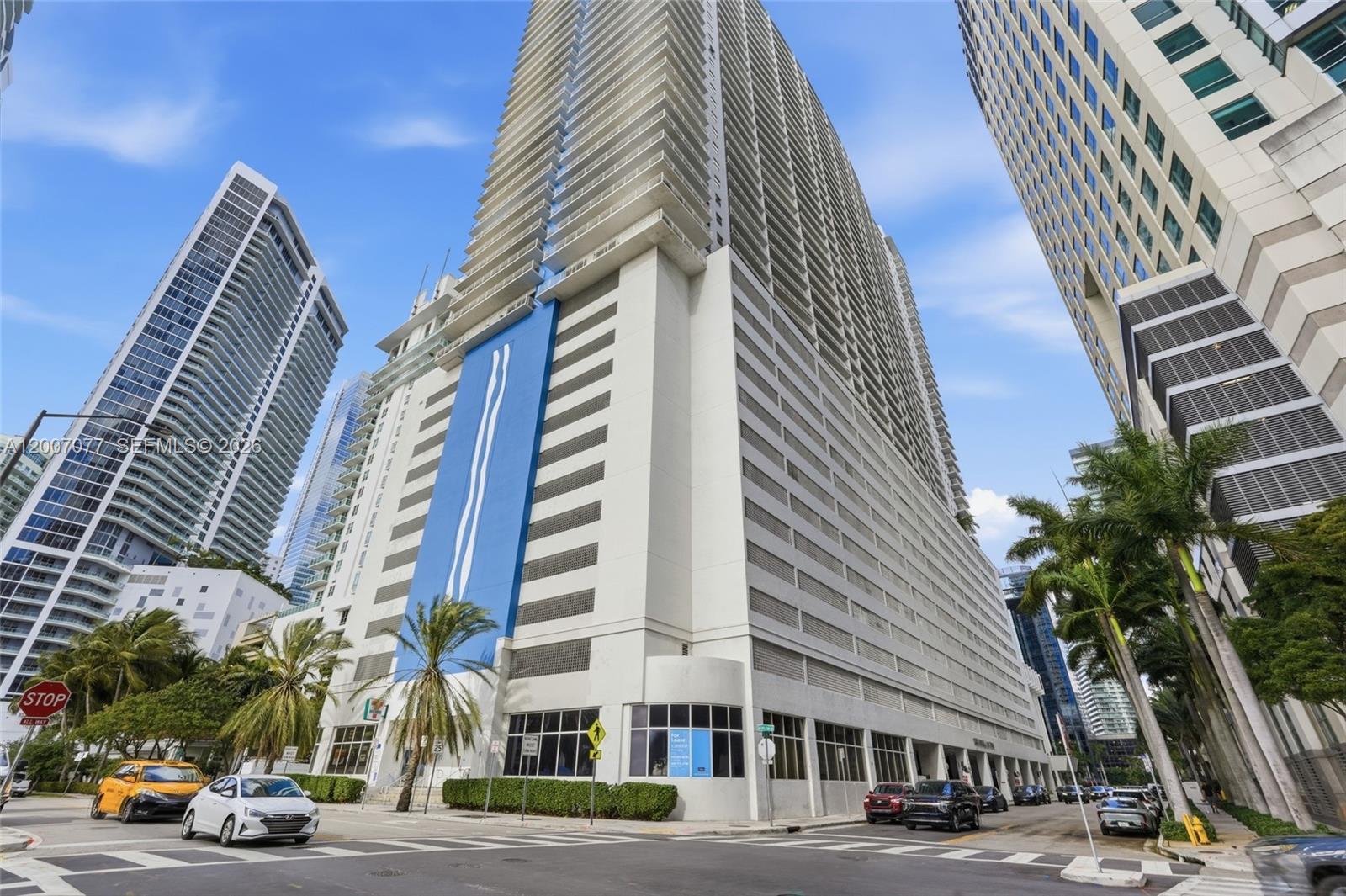 image The Club at Brickell Bay18