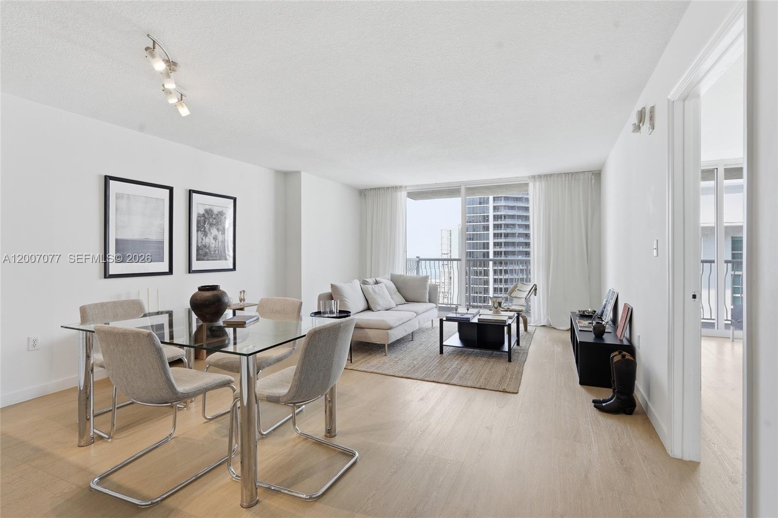 image The Club at Brickell Bay3