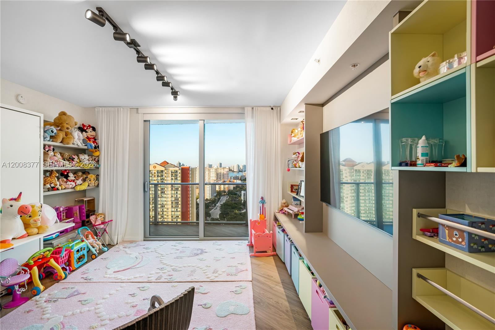 330 Sunny Isles Blvd #5-2403 Sunny Isles Beach, FL 33160