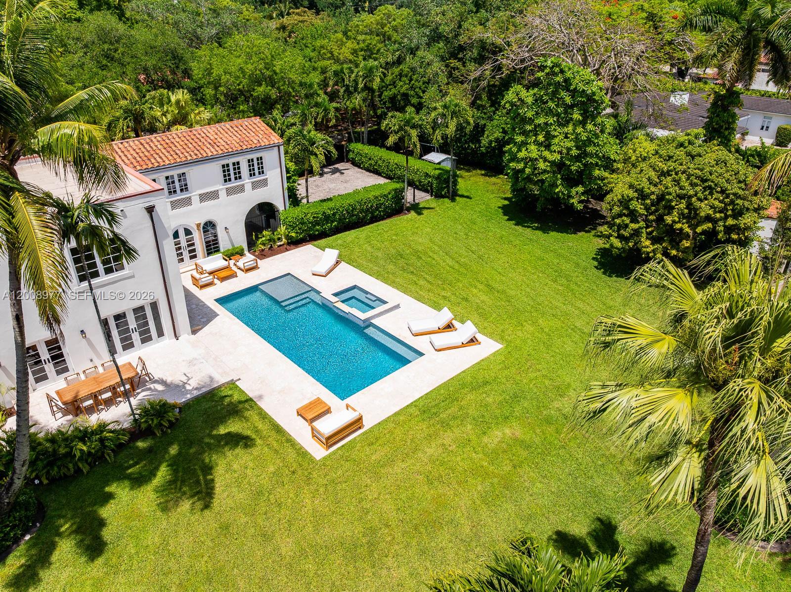 1228 Alhambra Cir Coral Gables, FL 33134