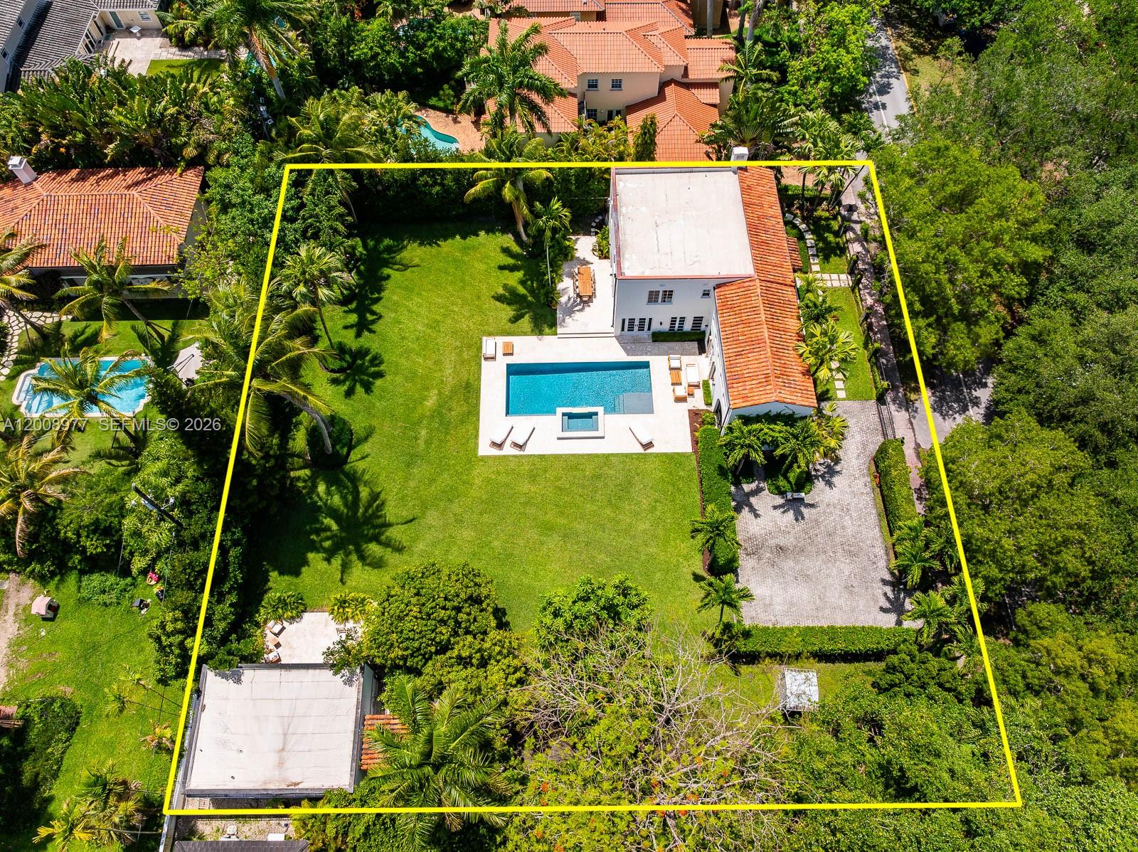 1228 Alhambra Cir Coral Gables, FL 33134