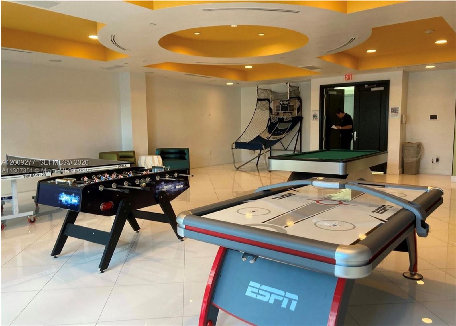 3201 NE 183rd St #1702 Aventura, FL 33160