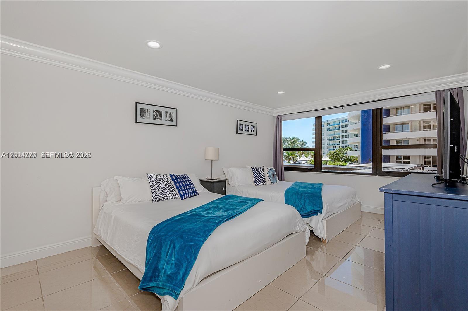 5225 Collins Ave #407 Miami Beach, FL 33140