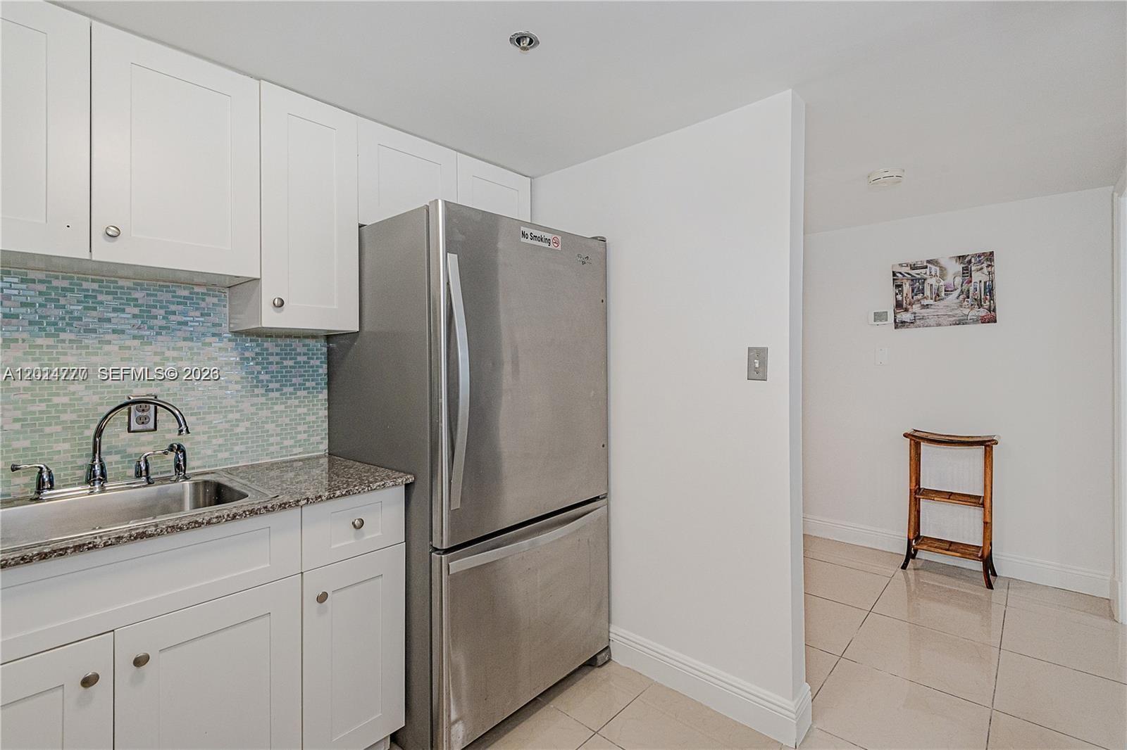 5225 Collins Ave #407 Miami Beach, FL 33140