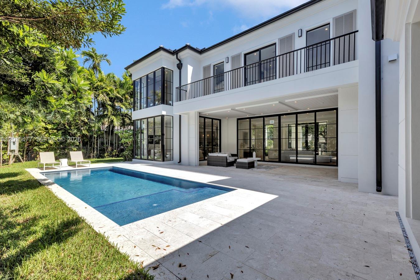 1220 S Alhambra Cir Coral Gables, FL 33146