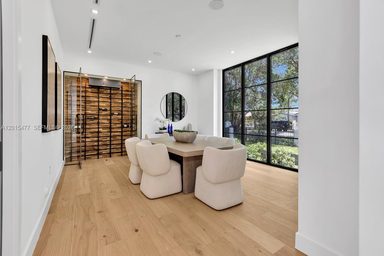 1220 S Alhambra Cir Coral Gables, FL 33146