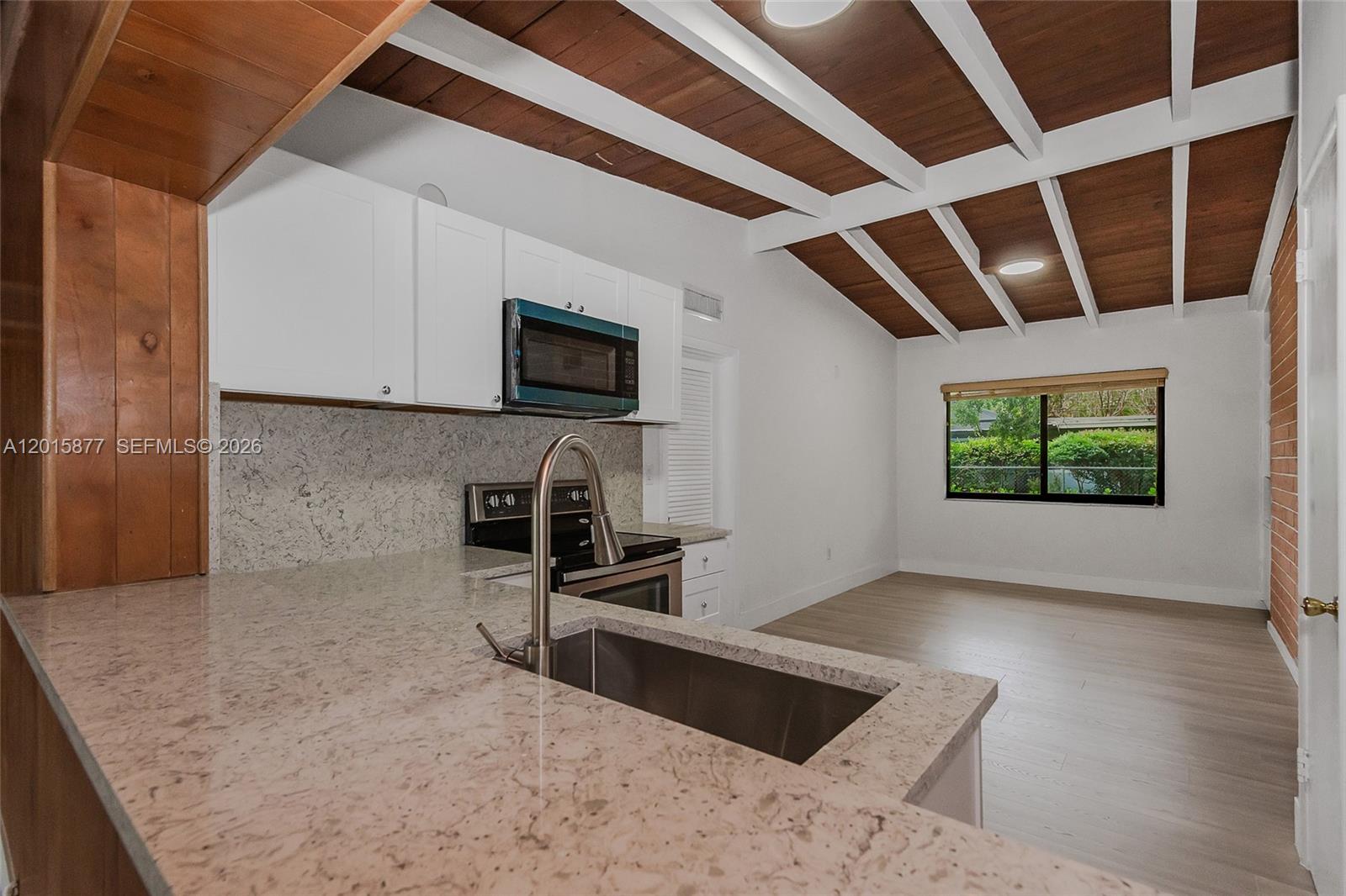 12725 SW 80th Ave Pinecrest, FL 33156