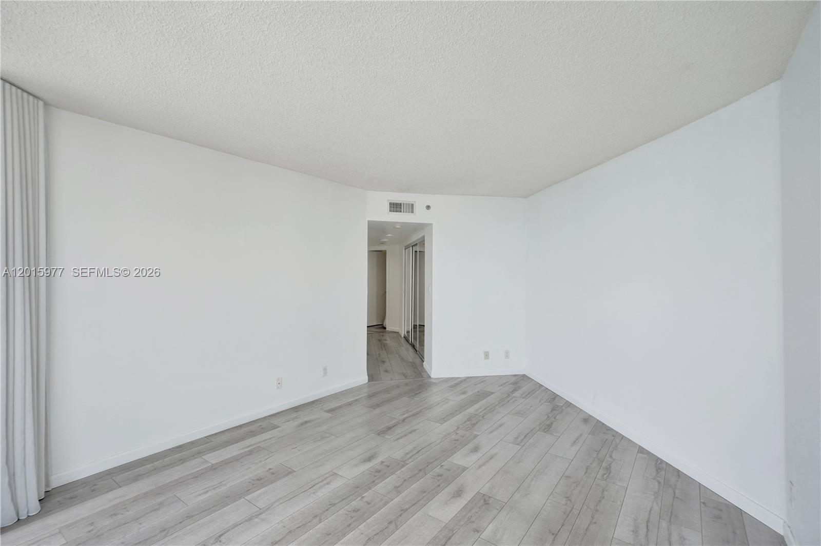 16425 Collins Ave #2715 Sunny Isles Beach, FL 33160