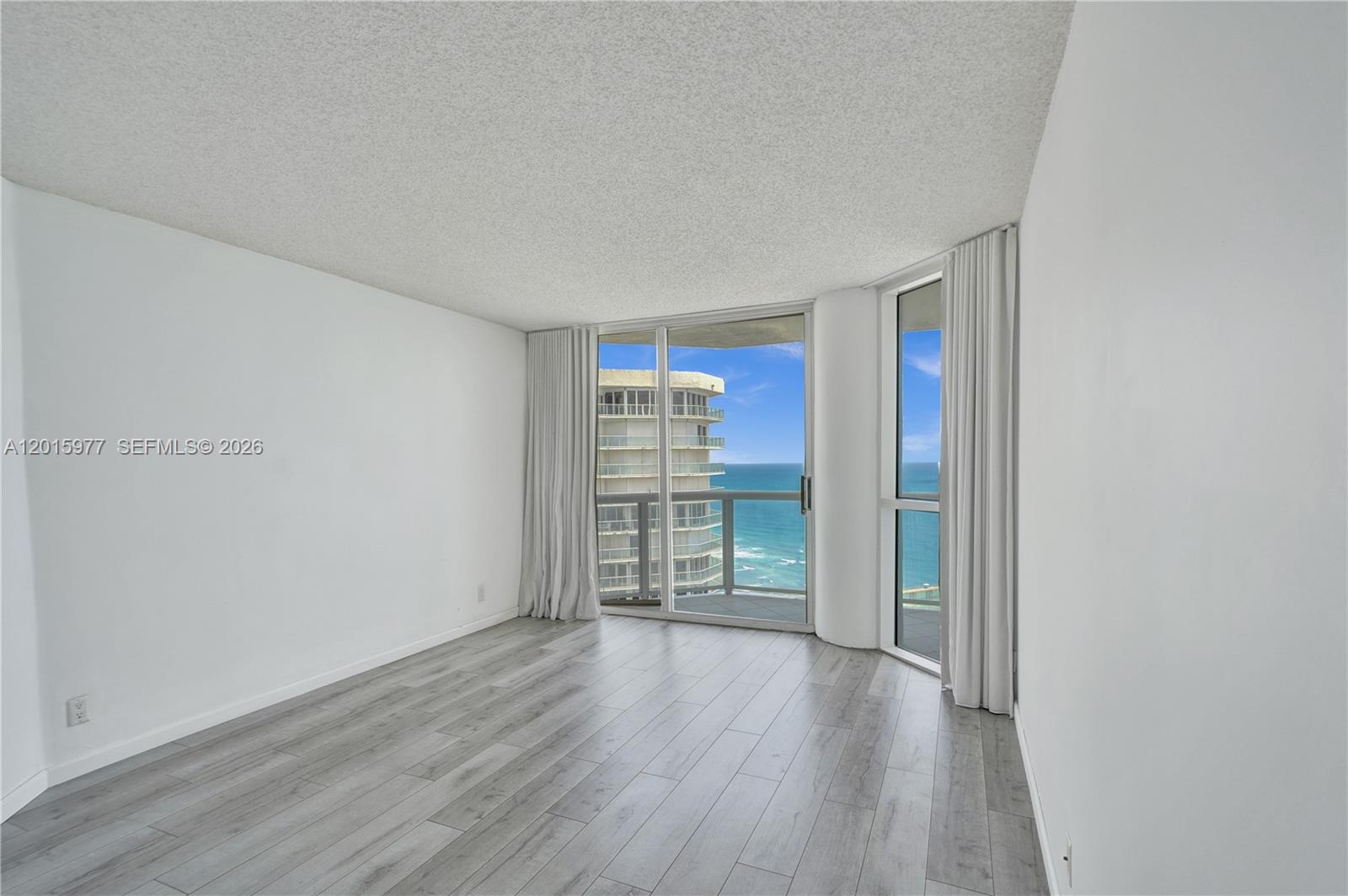 16425 Collins Ave #2715 Sunny Isles Beach, FL 33160