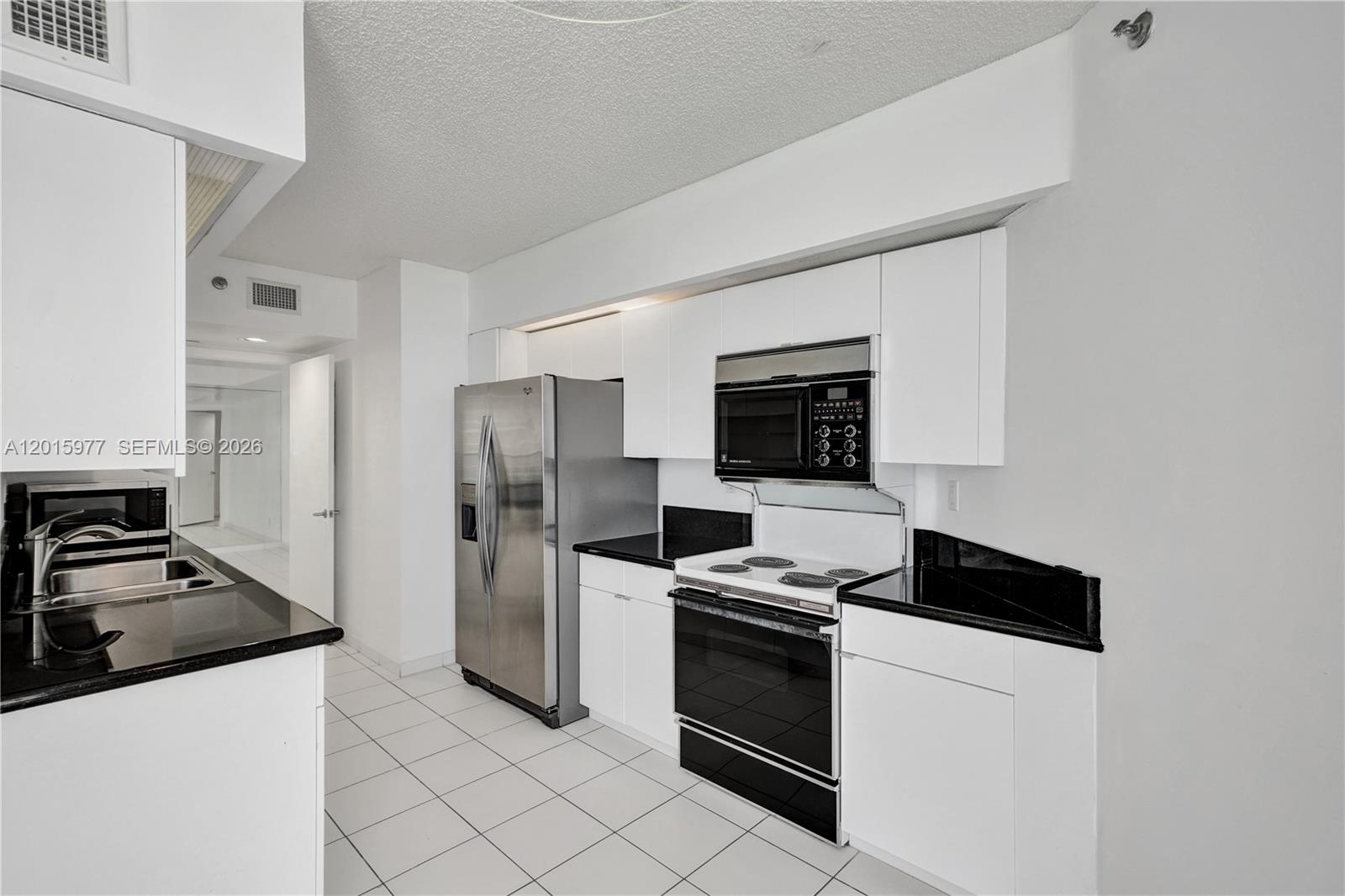 16425 Collins Ave #2715 Sunny Isles Beach, FL 33160