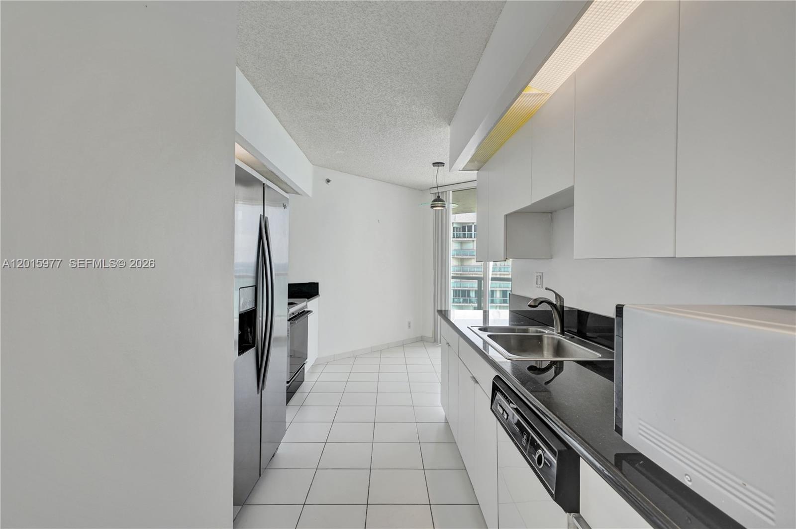 16425 Collins Ave #2715 Sunny Isles Beach, FL 33160