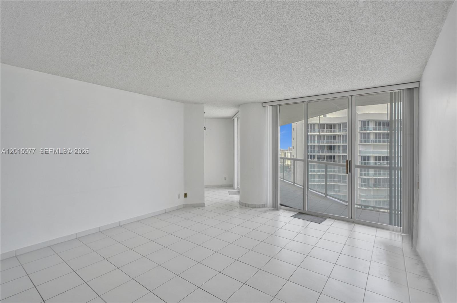 16425 Collins Ave #2715 Sunny Isles Beach, FL 33160