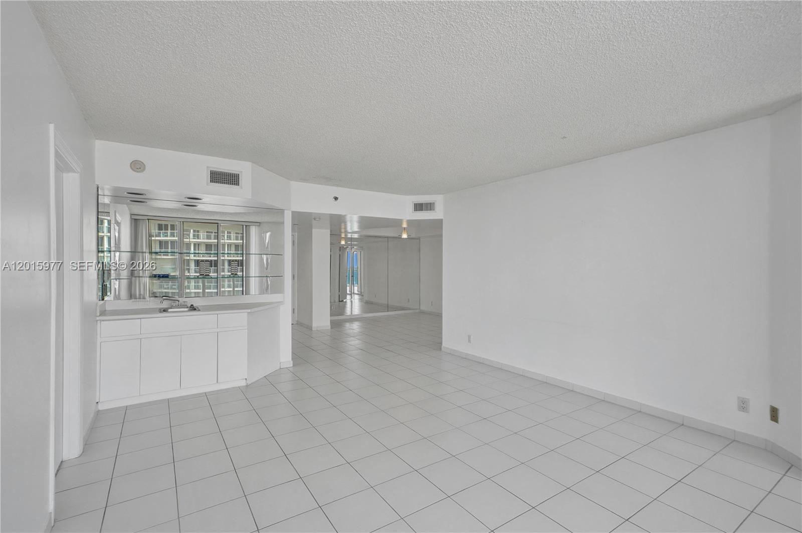 16425 Collins Ave #2715 Sunny Isles Beach, FL 33160