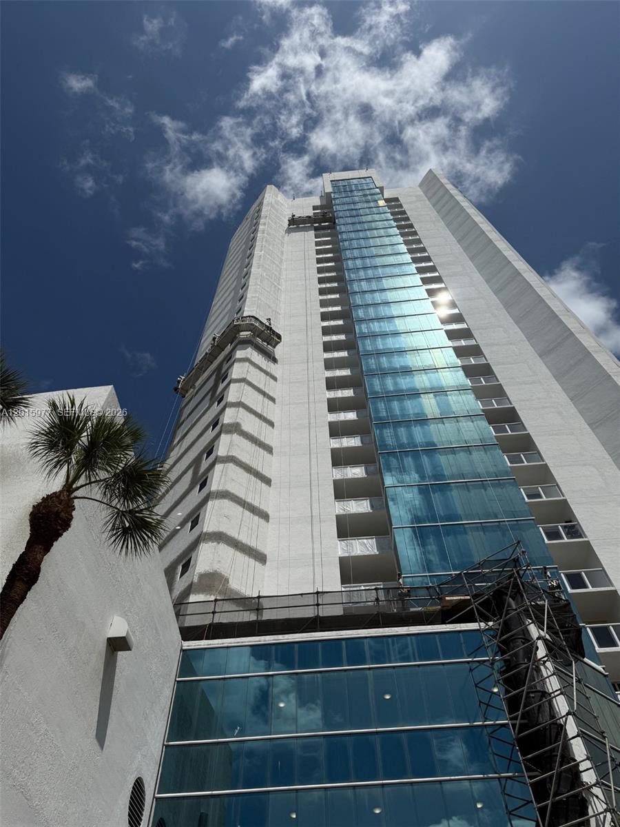 16425 Collins Ave #2715 Sunny Isles Beach, FL 33160