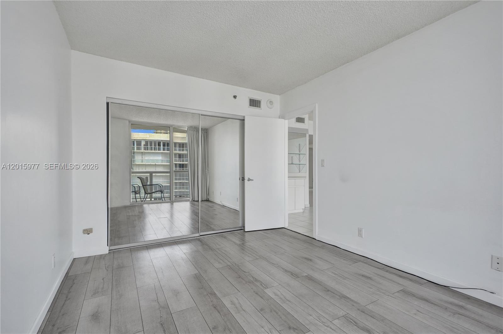 16425 Collins Ave #2715 Sunny Isles Beach, FL 33160