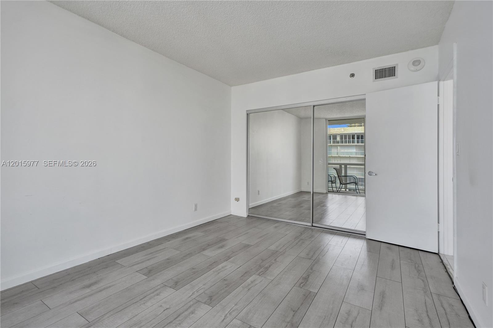 16425 Collins Ave #2715 Sunny Isles Beach, FL 33160