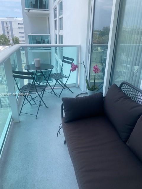 image Mirador East9