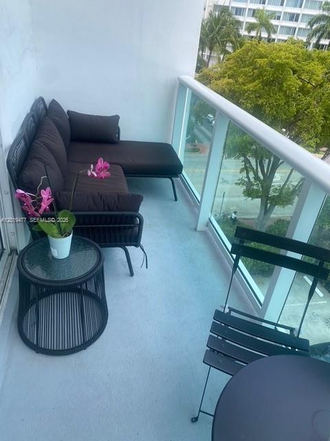 image Mirador East8