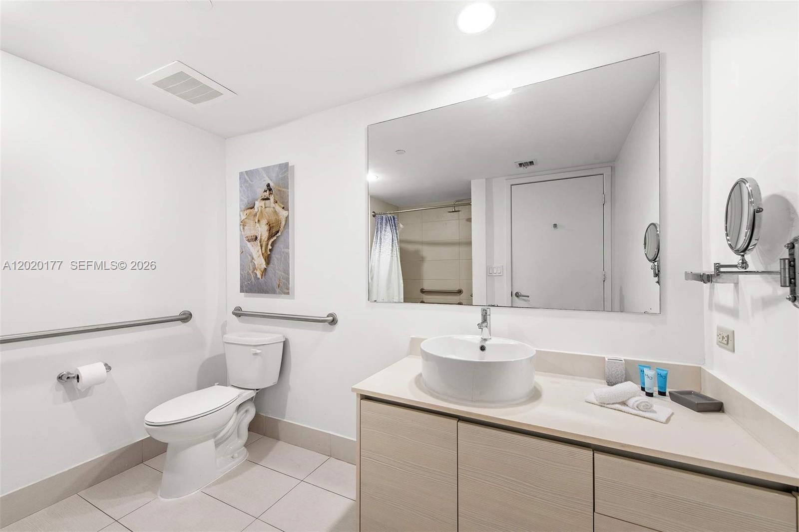 2602 E Hallandale Bch Blvd #R2604 Hallandale Beach, FL 33009
