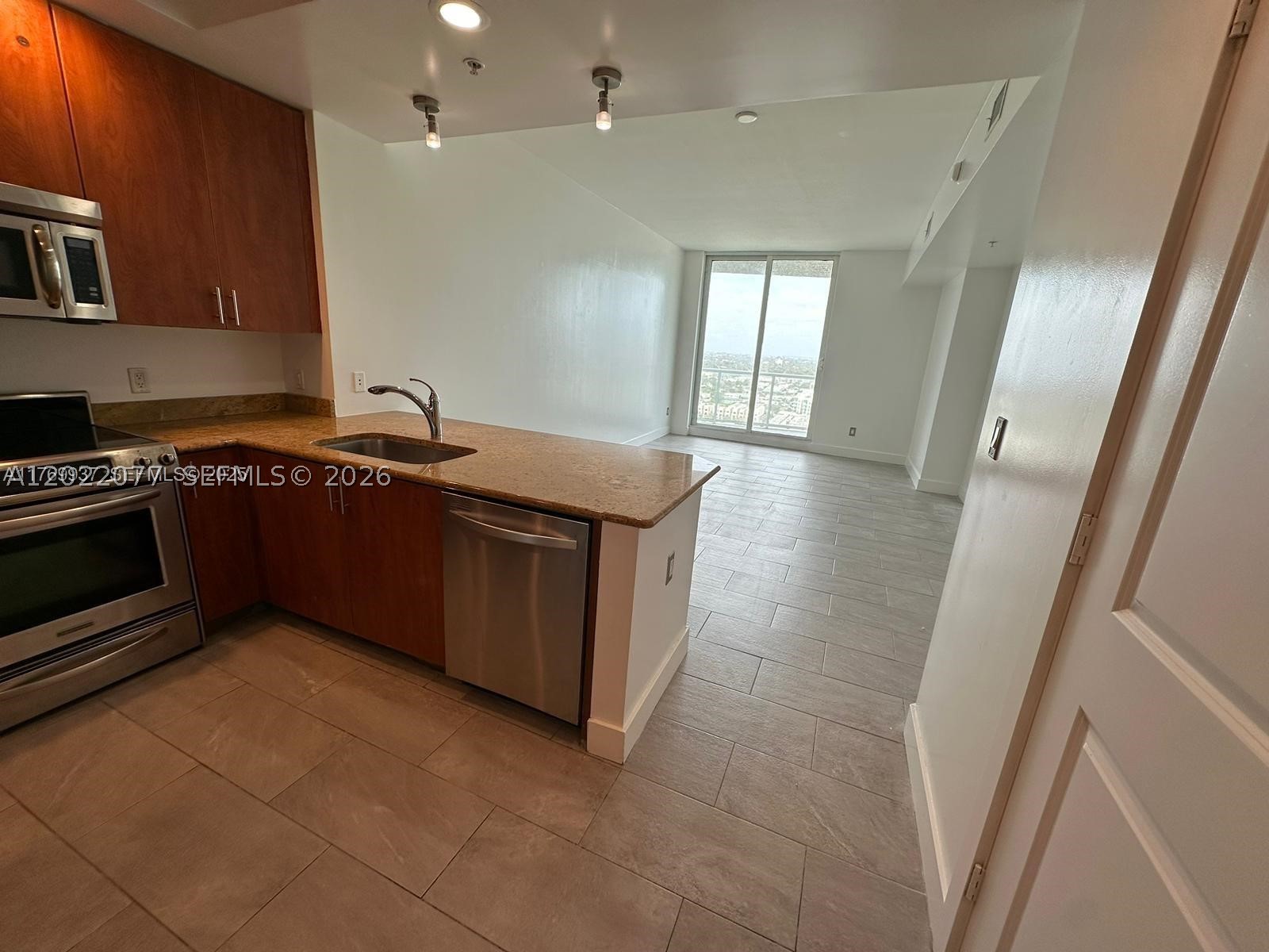 315 NE 3rd Ave #2009 Fort Lauderdale, FL 33301