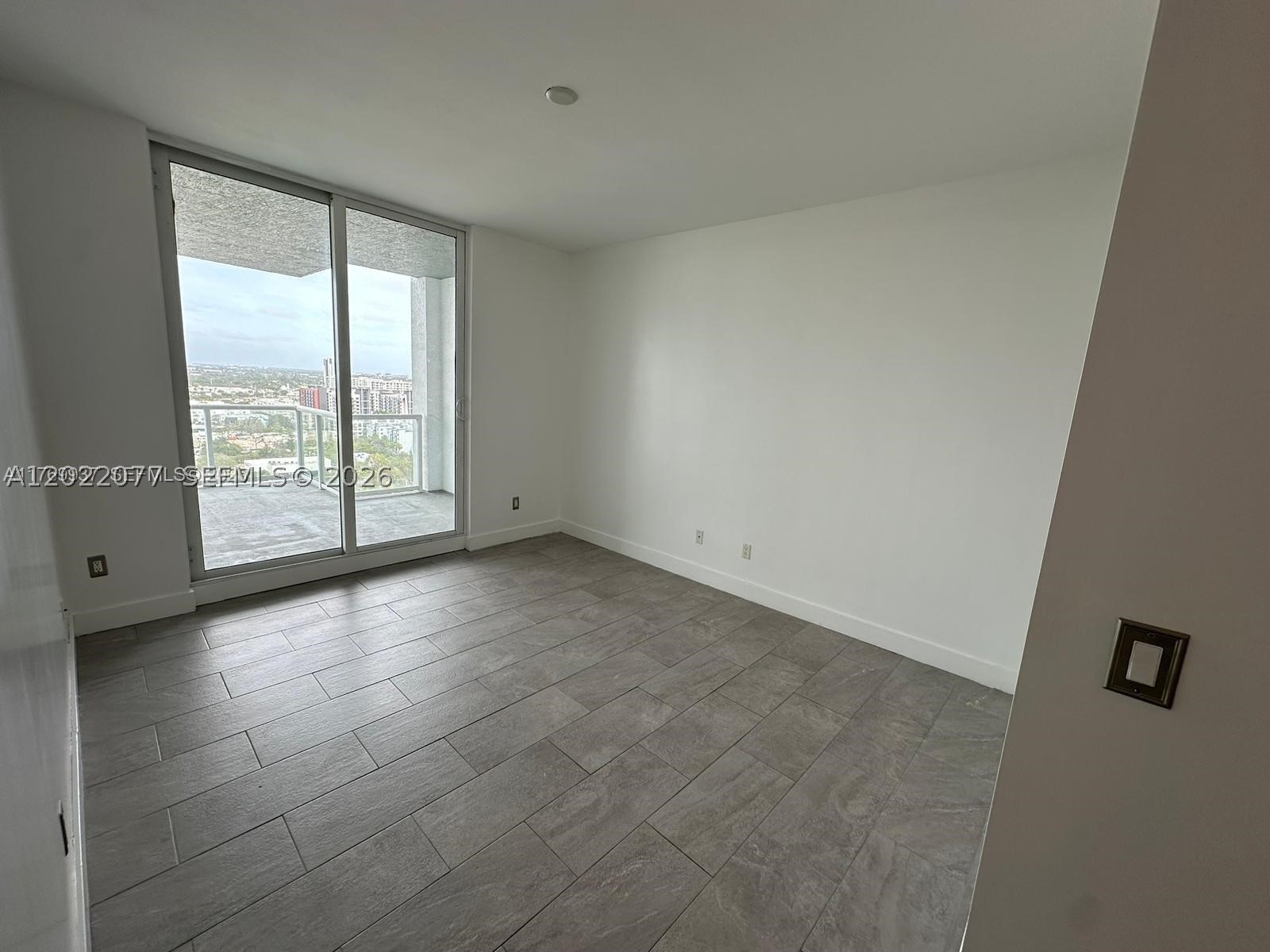 315 NE 3rd Ave #2009 Fort Lauderdale, FL 33301