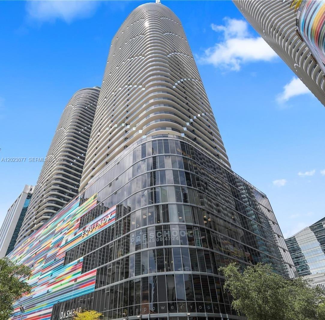 45 SW 9th St #3501