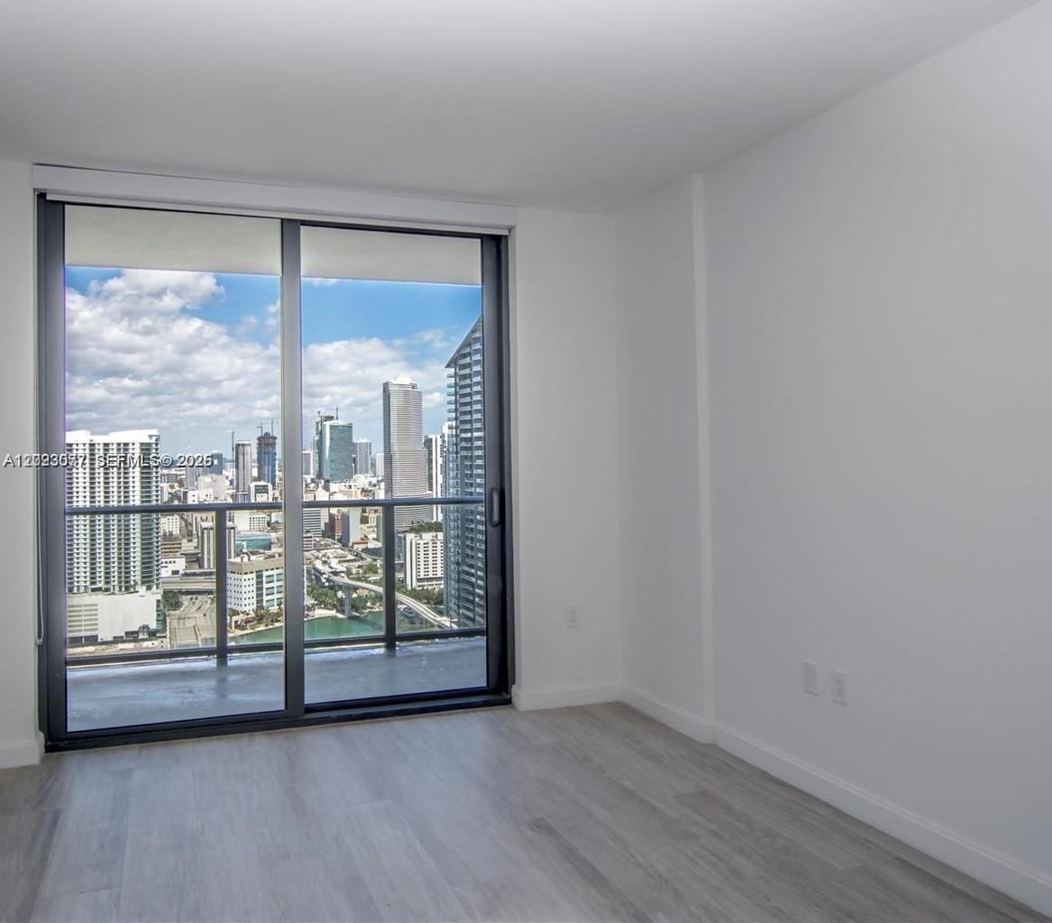 45 SW 9th St #3501 Miami, FL 33130