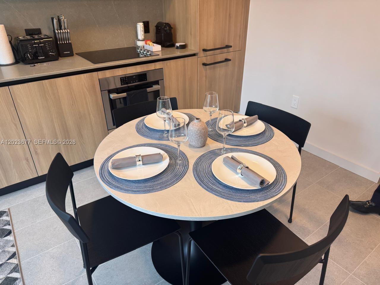 121 NE 5th St #2102 Miami, FL 33132