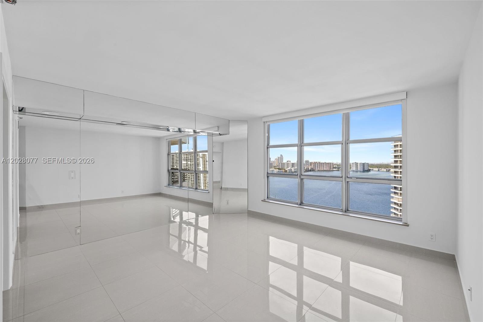 19195 NE 36th Ct #2705 Aventura, FL 33180