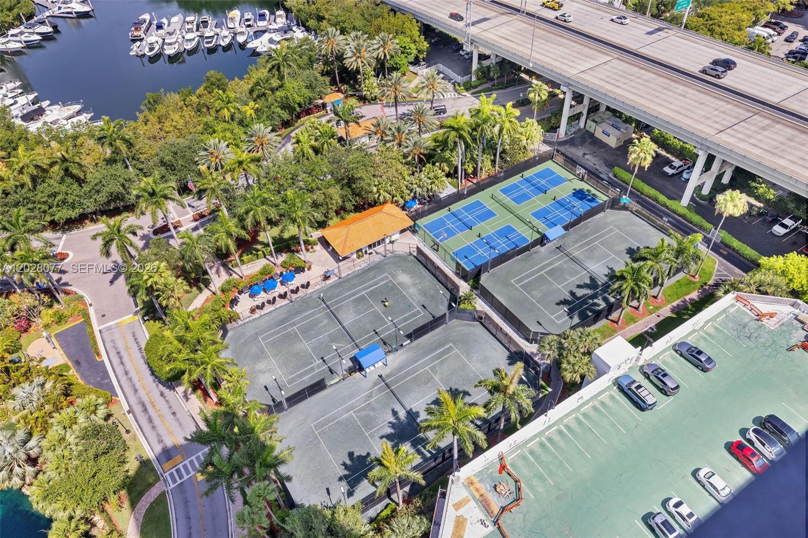19195 NE 36th Ct #2705 Aventura, FL 33180