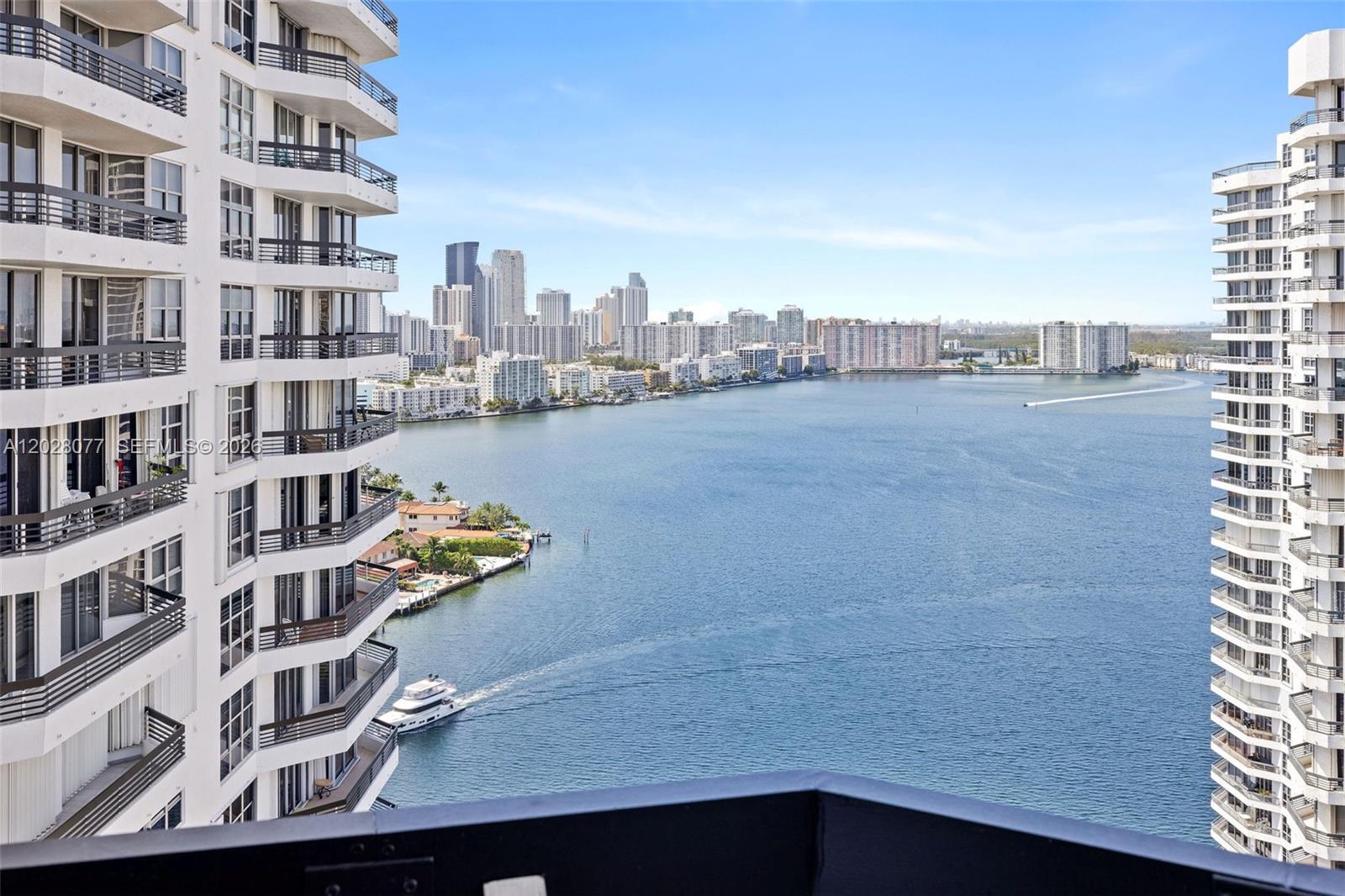 19195 NE 36th Ct #2705 Aventura, FL 33180