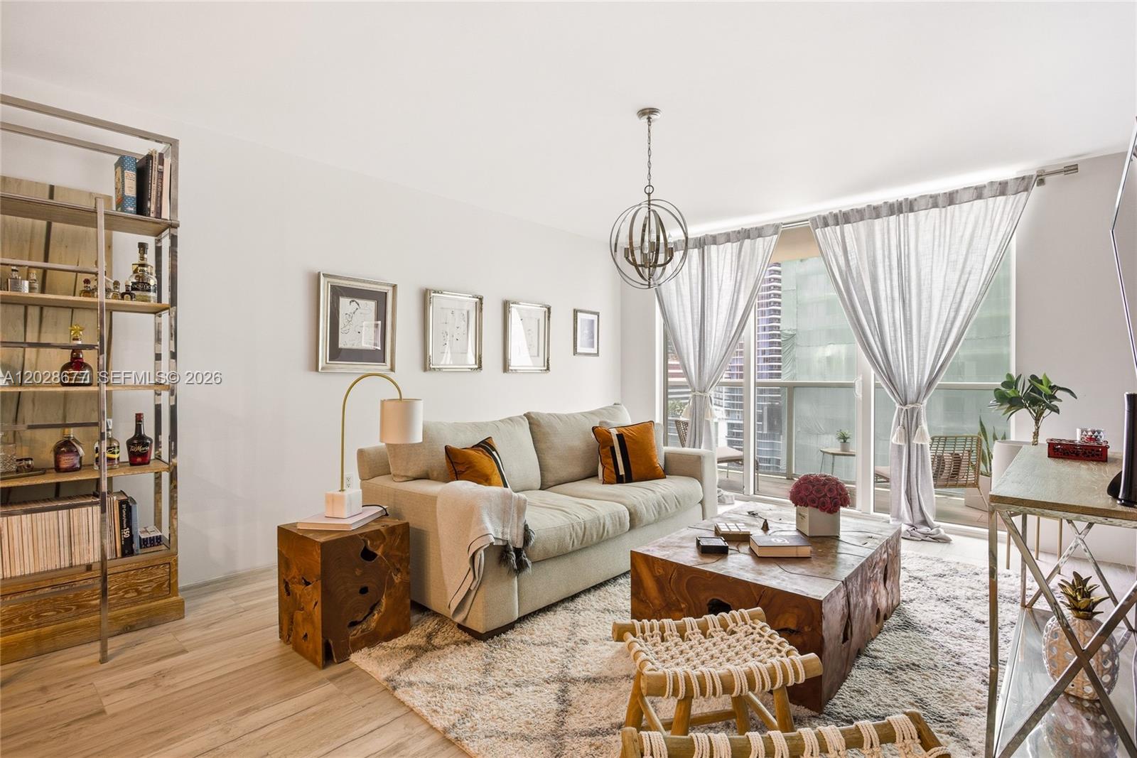 31 SE 5th St #2410 Miami, FL 33131