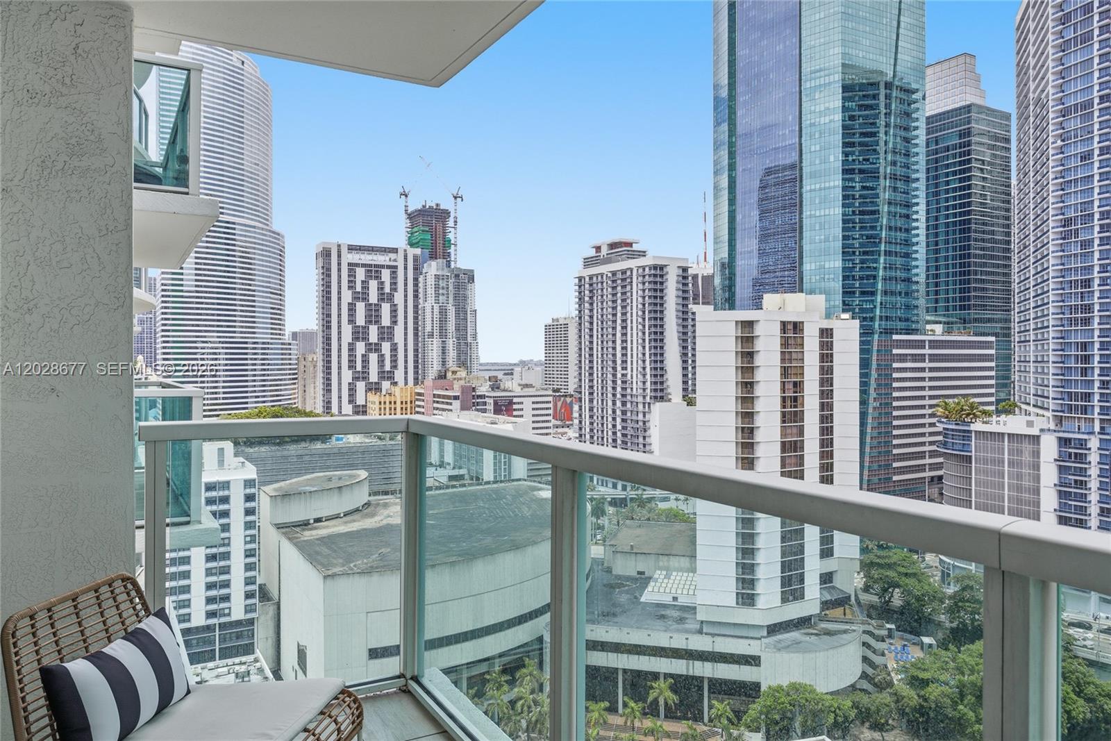 31 SE 5th St #2410 Miami, FL 33131