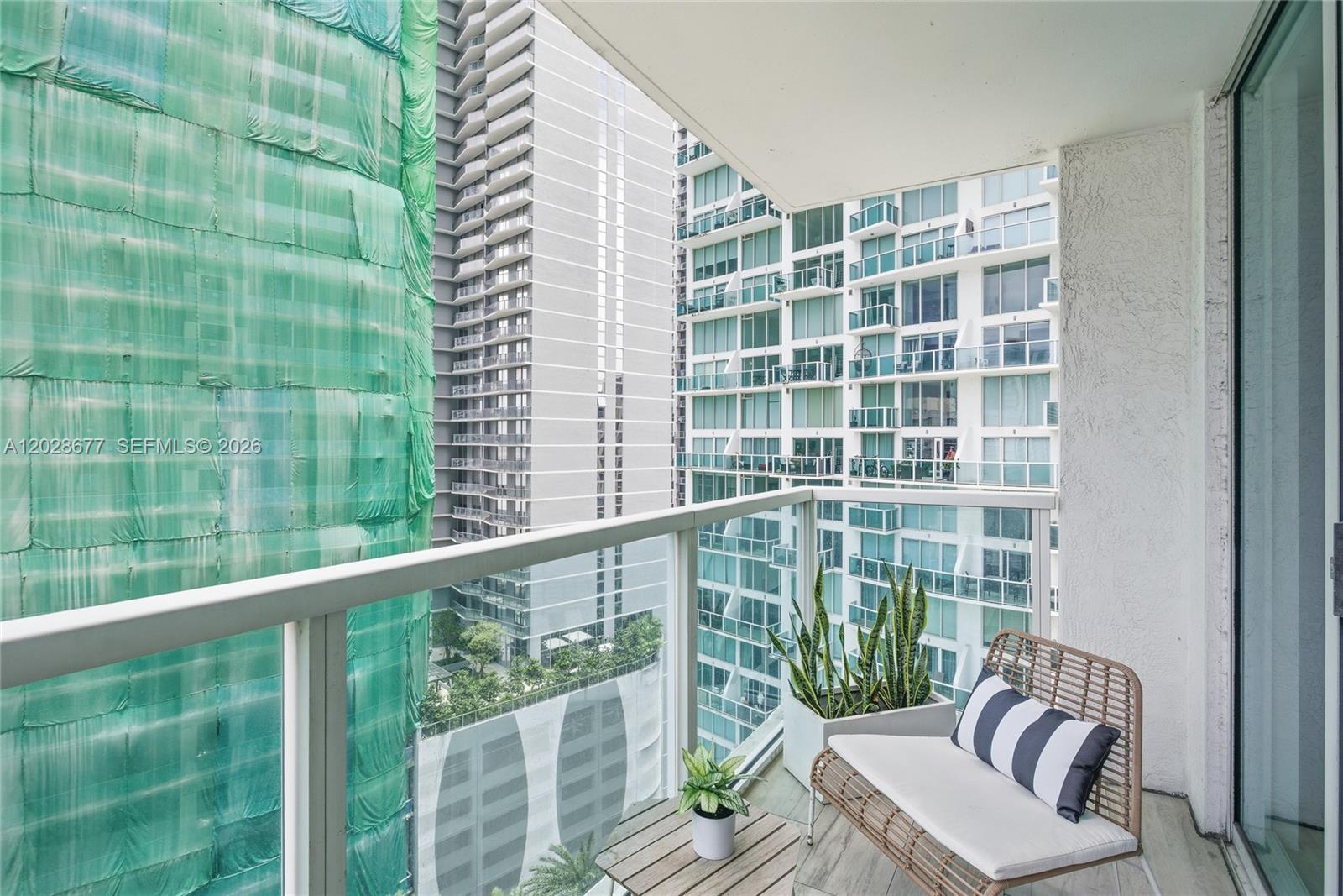 31 SE 5th St #2410 Miami, FL 33131