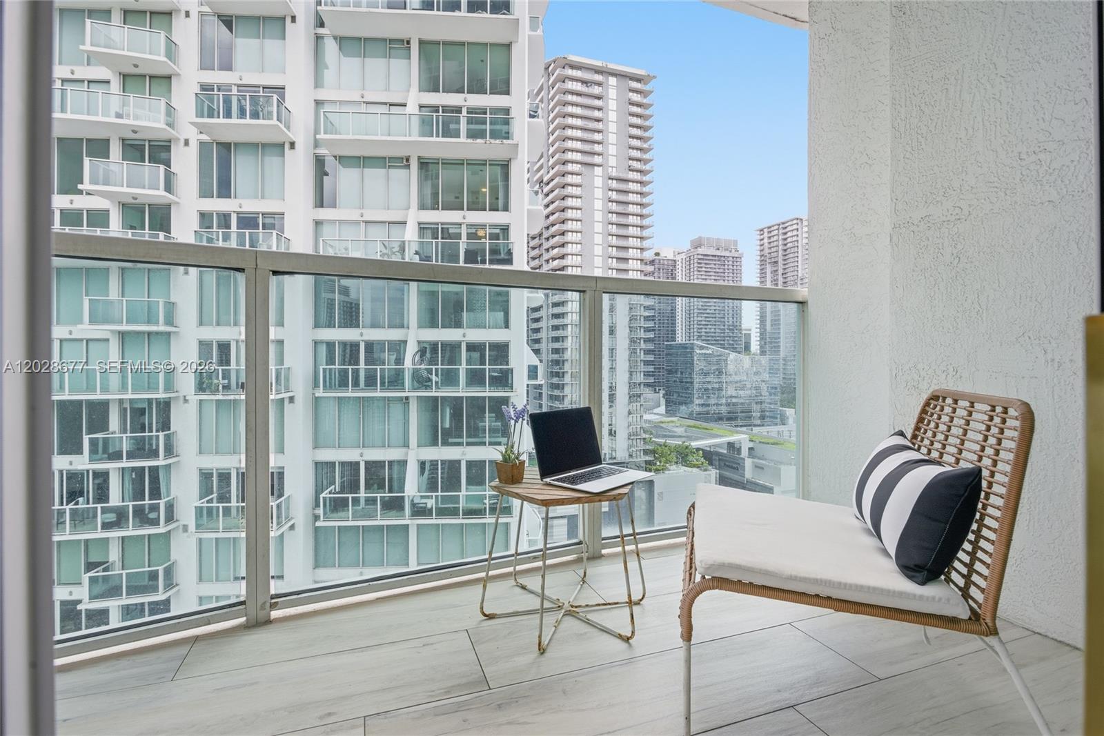 31 SE 5th St #2410 Miami, FL 33131