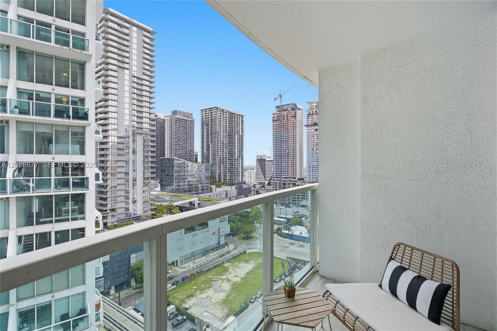 31 SE 5th St #2410 Miami, FL 33131