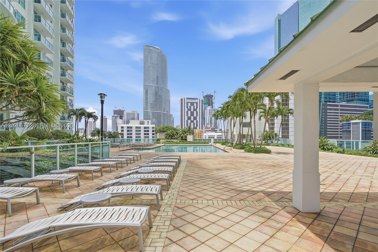 31 SE 5th St #2410 Miami, FL 33131