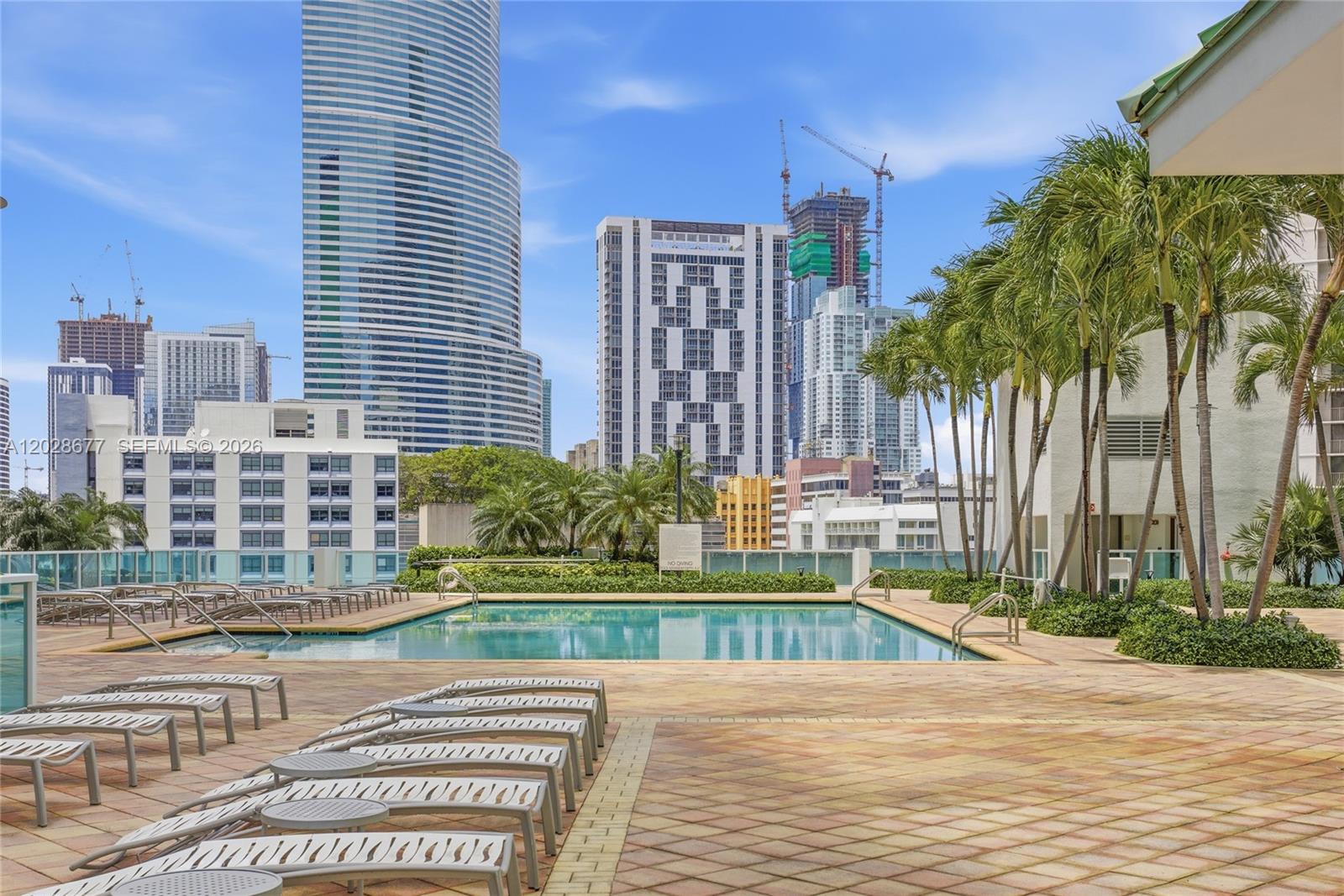 31 SE 5th St #2410 Miami, FL 33131