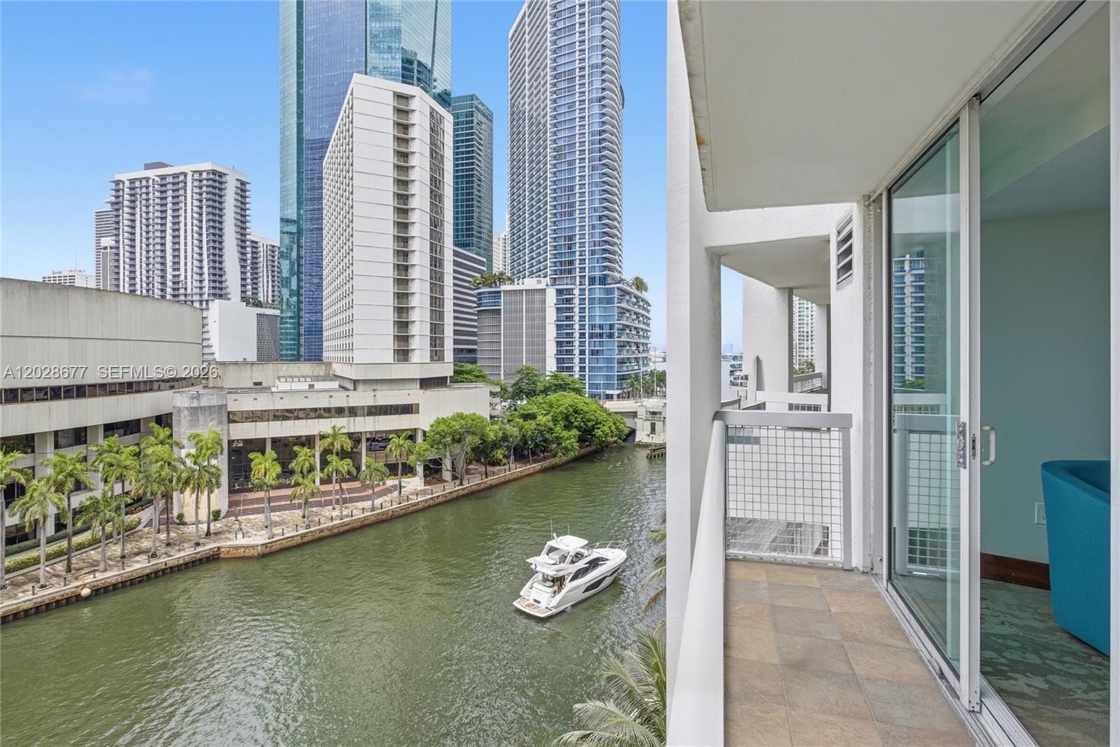 31 SE 5th St #2410 Miami, FL 33131