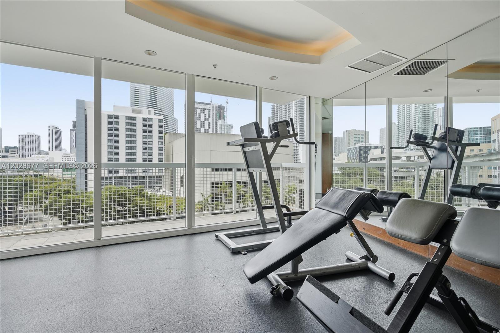 31 SE 5th St #2410 Miami, FL 33131