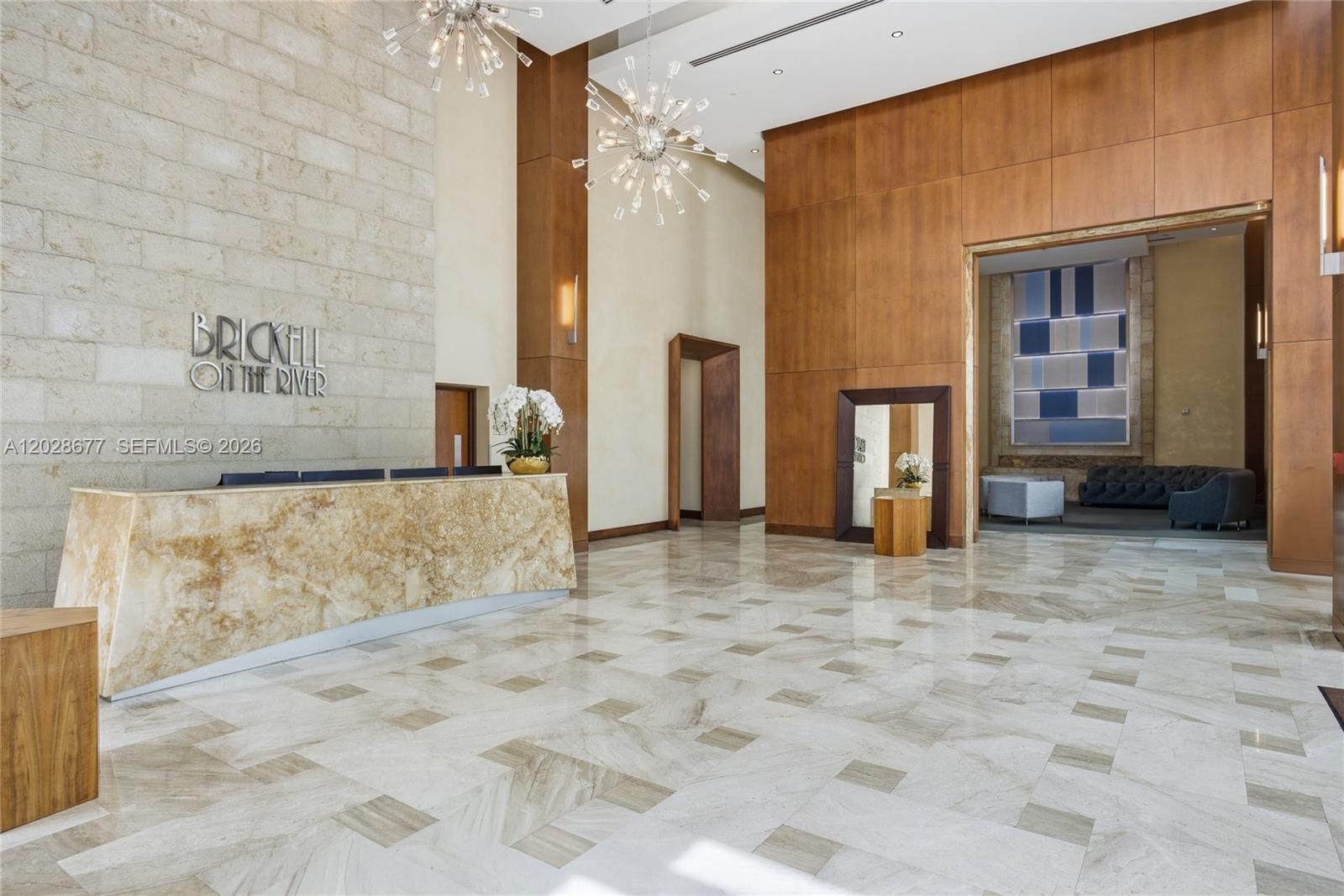 31 SE 5th St #2410 Miami, FL 33131