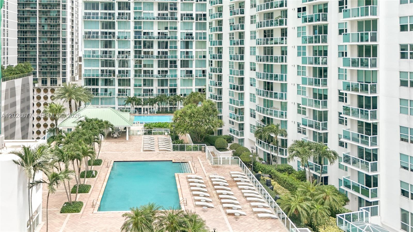 31 SE 5th St #2410 Miami, FL 33131