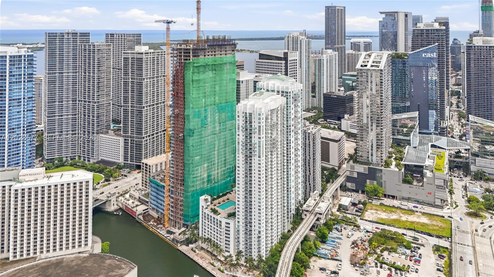 31 SE 5th St #2410 Miami, FL 33131