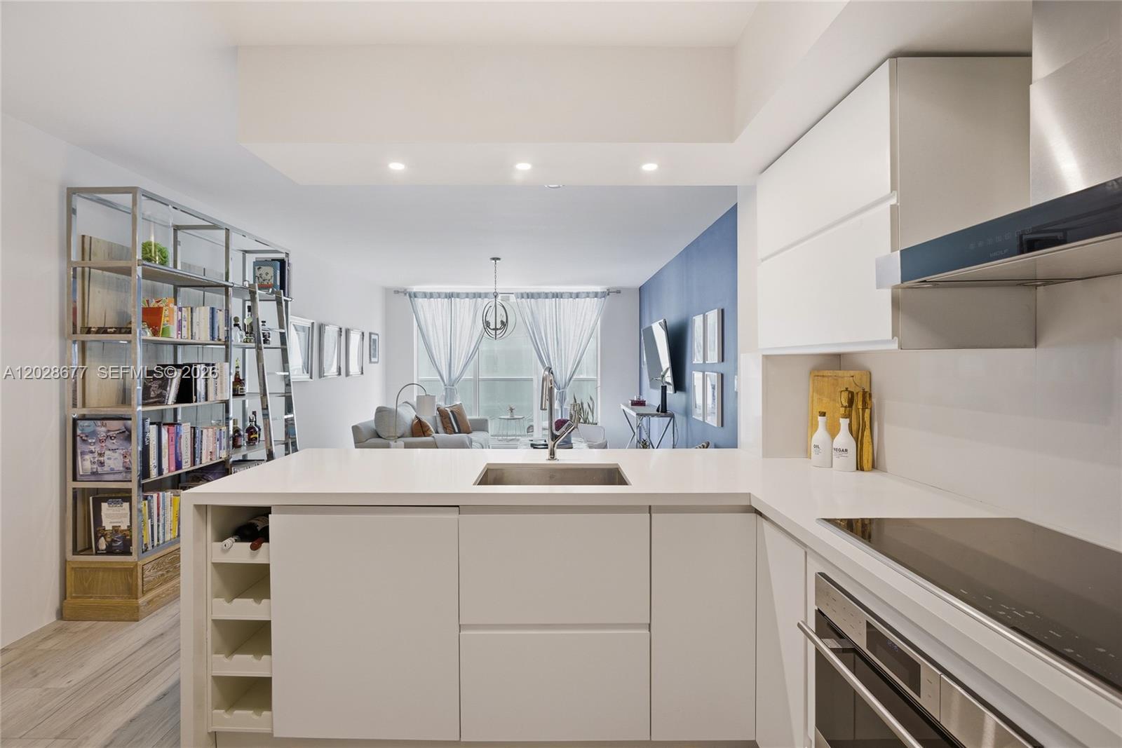 31 SE 5th St #2410 Miami, FL 33131