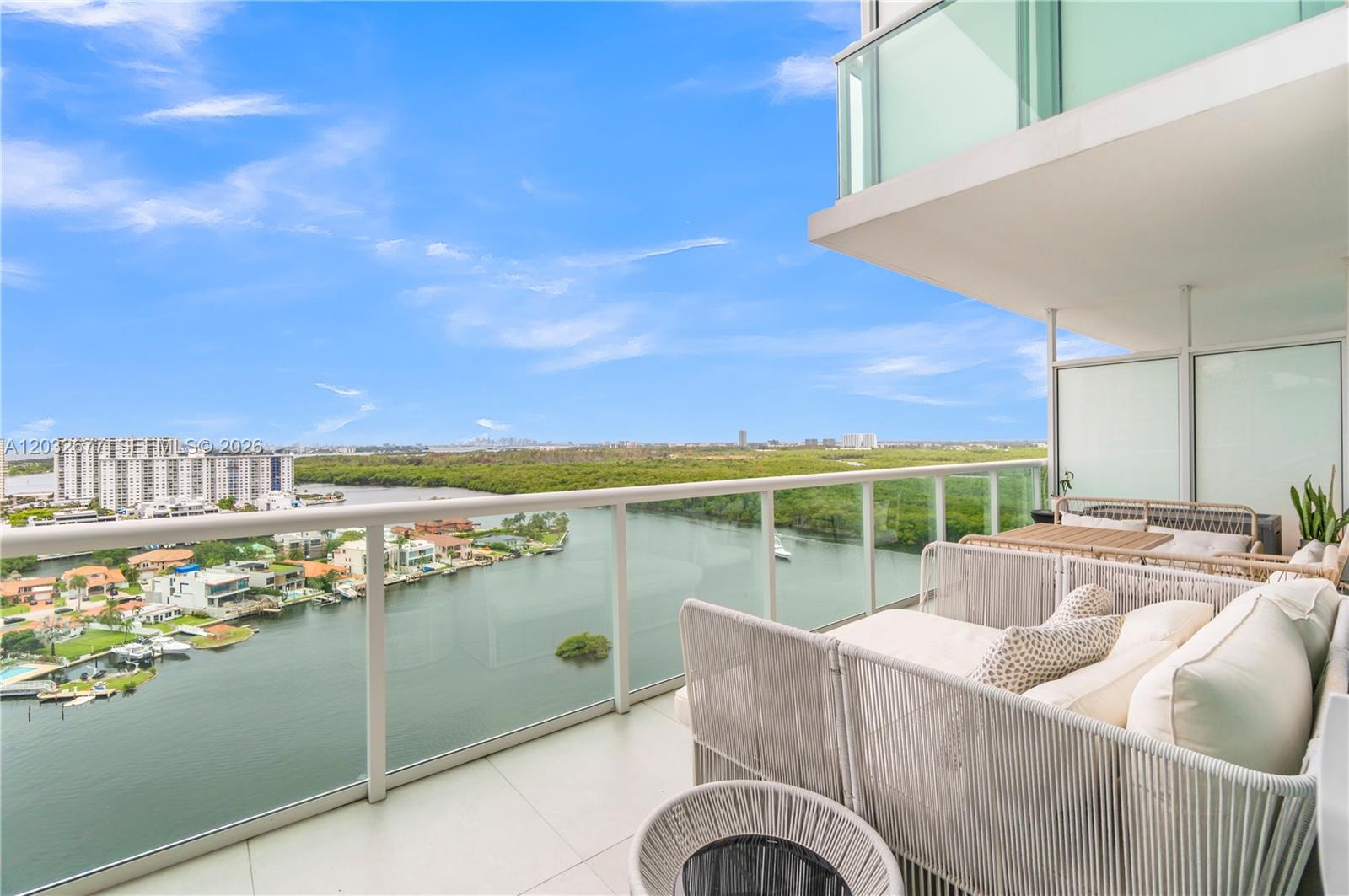 400 Sunny Isles Blvd #1917 Sunny Isles Beach, FL 33160